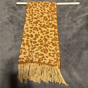 Leopard scarf